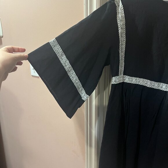 Vonda Cotton Black Tunic with White Lace Trim Bell Sleeves Women's Plus Size 2X - Picture 2 of 6